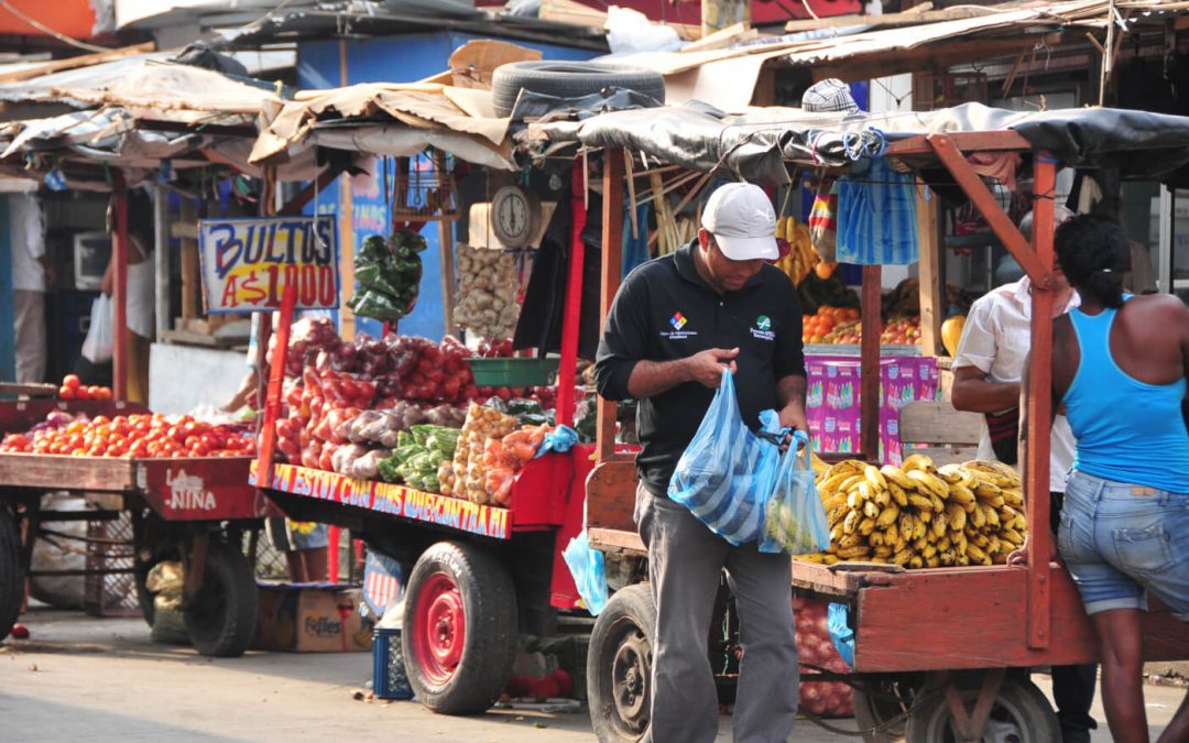 [5 dias]Economía informal movió US$ 21.295 millones en 2020