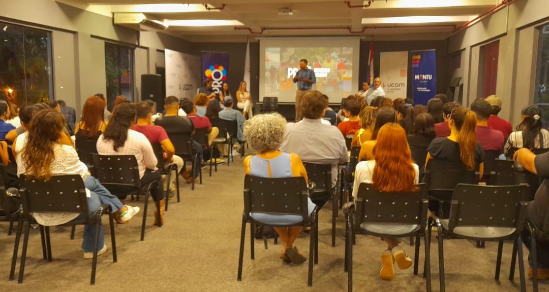 Experiencias ante la informalidad en Estados Unidos y Paraguay se compartieron en el conversatorio “Formalizar para incluir”
