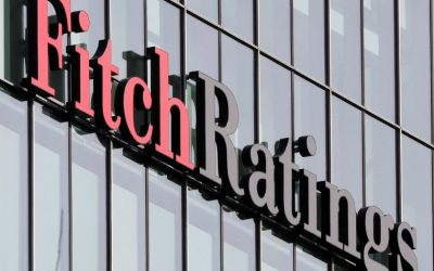 Fitch Ratings mantiene calificación soberana a un peldaño del grado de inversión