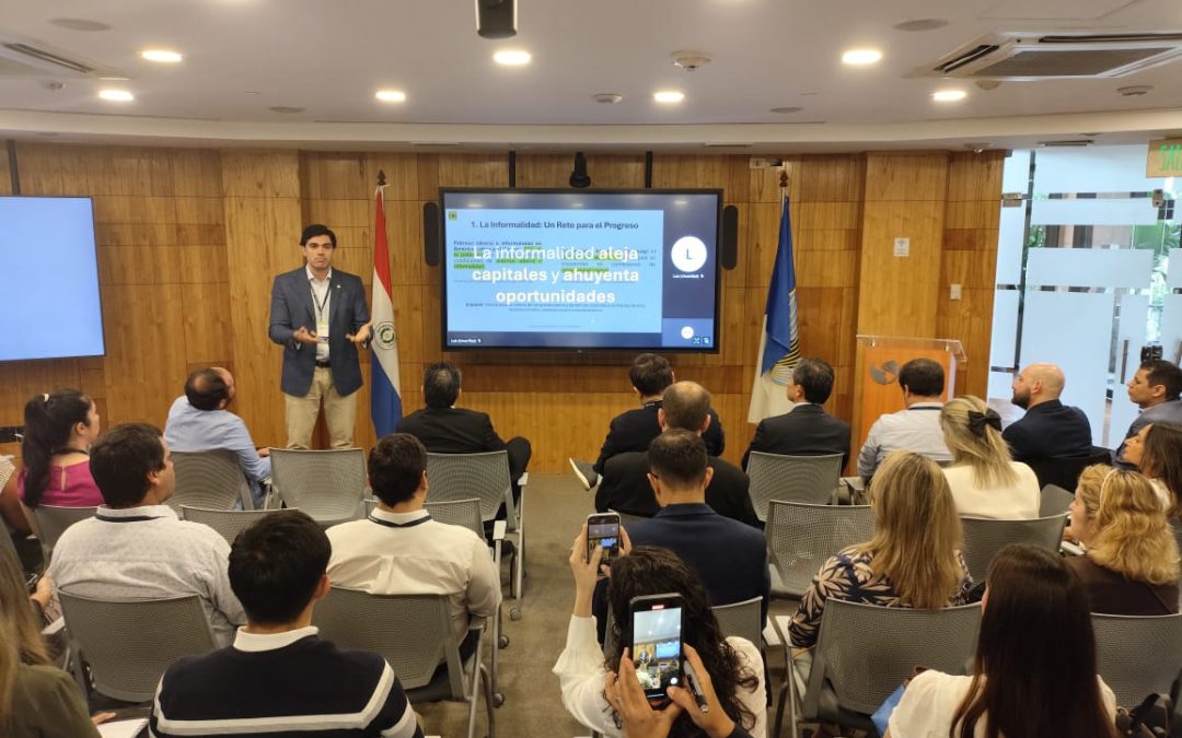 Ciclo sobre economía subterránea inició analizando el costo de la informalidad​