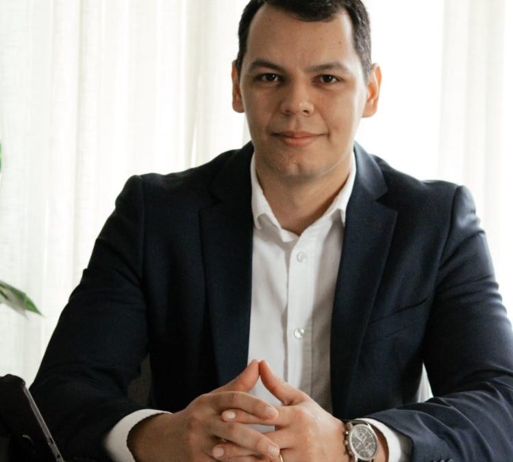 (Última Hora) La baja de tasa de la FED facilitará financiamiento de proyectos locales