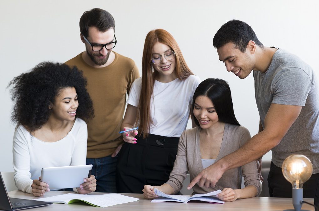 Dia de la juventud: un llamado a invertir en el futuro del país