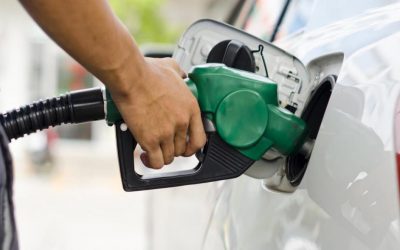 Reducción de precios de la gasolina conduce a deflación mensual en EE. UU.