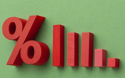 Al octavo mes del año, el ratio deuda pública/PIB se aproxima a 40%