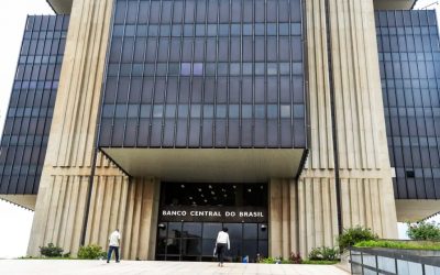 Banco Central de Brasil interviene para estabilizar el real en medio de tensiones fiscales