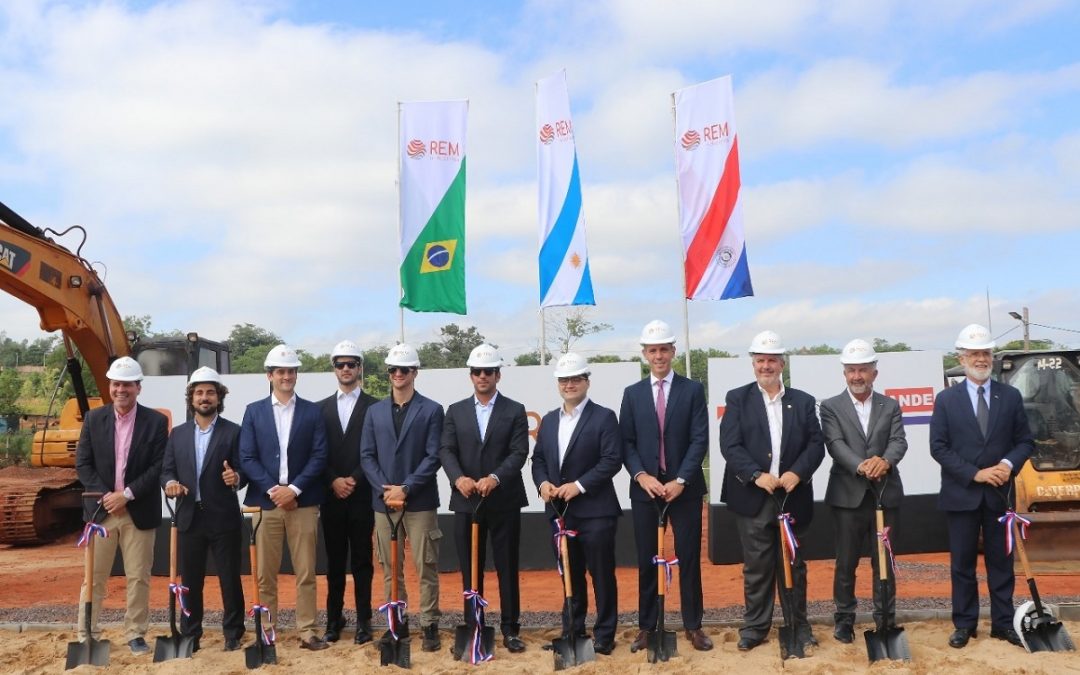 (5Días) Realizaron la palada inicial de la planta industrial de REM en Limpio