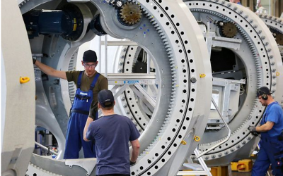 Actividad en la Eurozona mejora con impulso del sector manufacturero