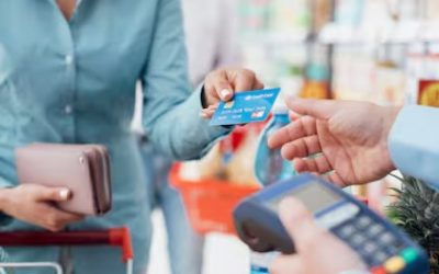 Estrategias digitales y promociones contribuyen a récord en tarjetas de crédito​