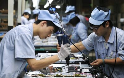 La industria manufacturera de China se contrae en abril y refleja señales de debilitamiento