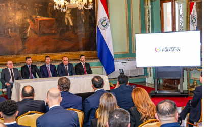 El Ejecutivo propone reformas para atraer inversión y mejorar la administración estatal