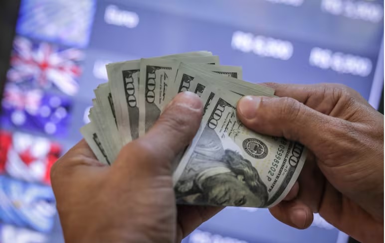 (ABC Color) Dólar en su nivel más bajo del año: ¿Qué factores inciden en el tipo de cambio?