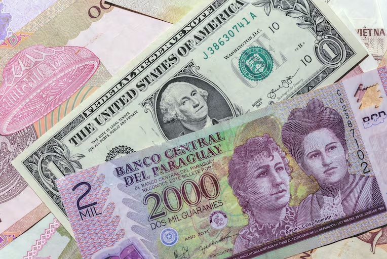 (ABC Color) Guaraní gana terreno frente al dólar de forma temporal