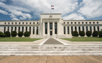 Latinoamérica atenta al recorte de tasas de la Fed: impacto en dólar y acciones