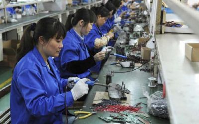China se estabiliza, aunque industria y consumo pierden fuerza