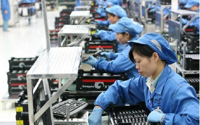 China: la demanda interna impulsó una leve mejora manufacturera