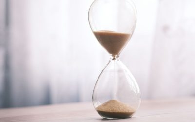 Kronos y Kairós: la estrategia invisible que define el crecimiento organizacional