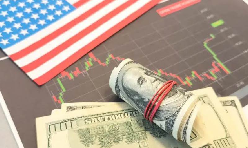 Los precios al consumidor  en EE.UU. caen por primera vez desde 2020.